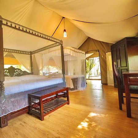 Narok Lorian Safari Camp Limited酒店 外观 照片